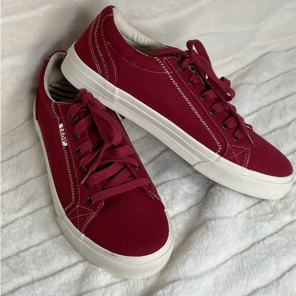Taos Plim Soul Red Canvas Sneakers - New - Picture 1 of 10